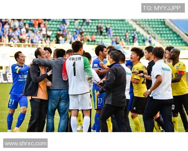 足球明星队是否已抵达武汉引发球迷热议和期待