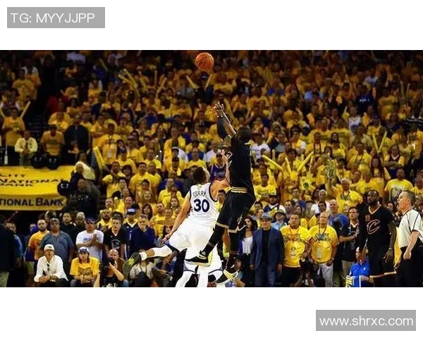 2016年NBA总决赛骑士勇士对决回顾与精彩瞬间分析 2016年NBA总决赛骑士勇士对决回顾与精彩瞬间分析